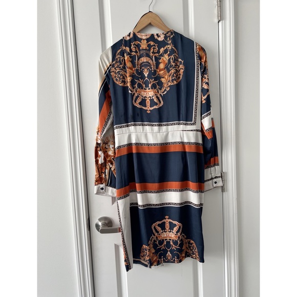 Mini satin dress - Picture 3 of 3